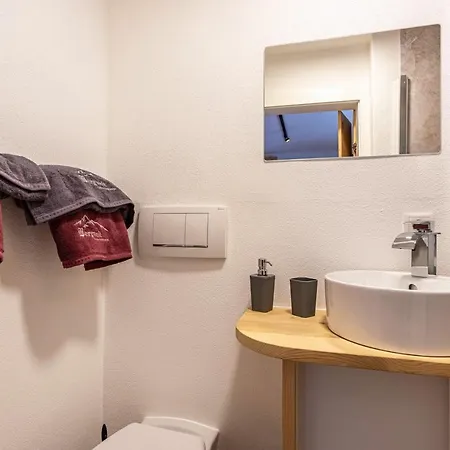 Bergwelt A1 * نيديراو